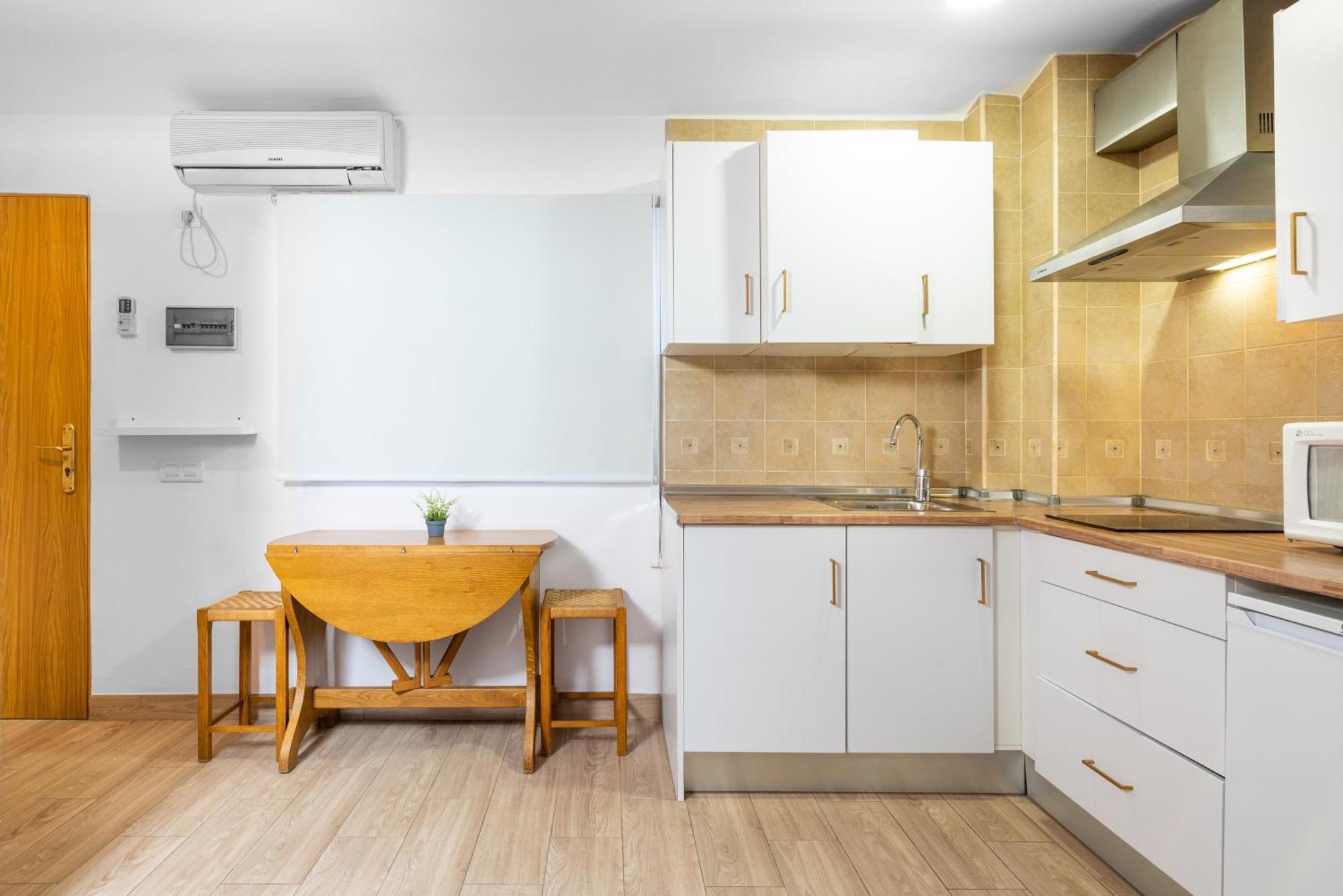 Wintowinrentals Comodo Estudio En Malaga. Apartment