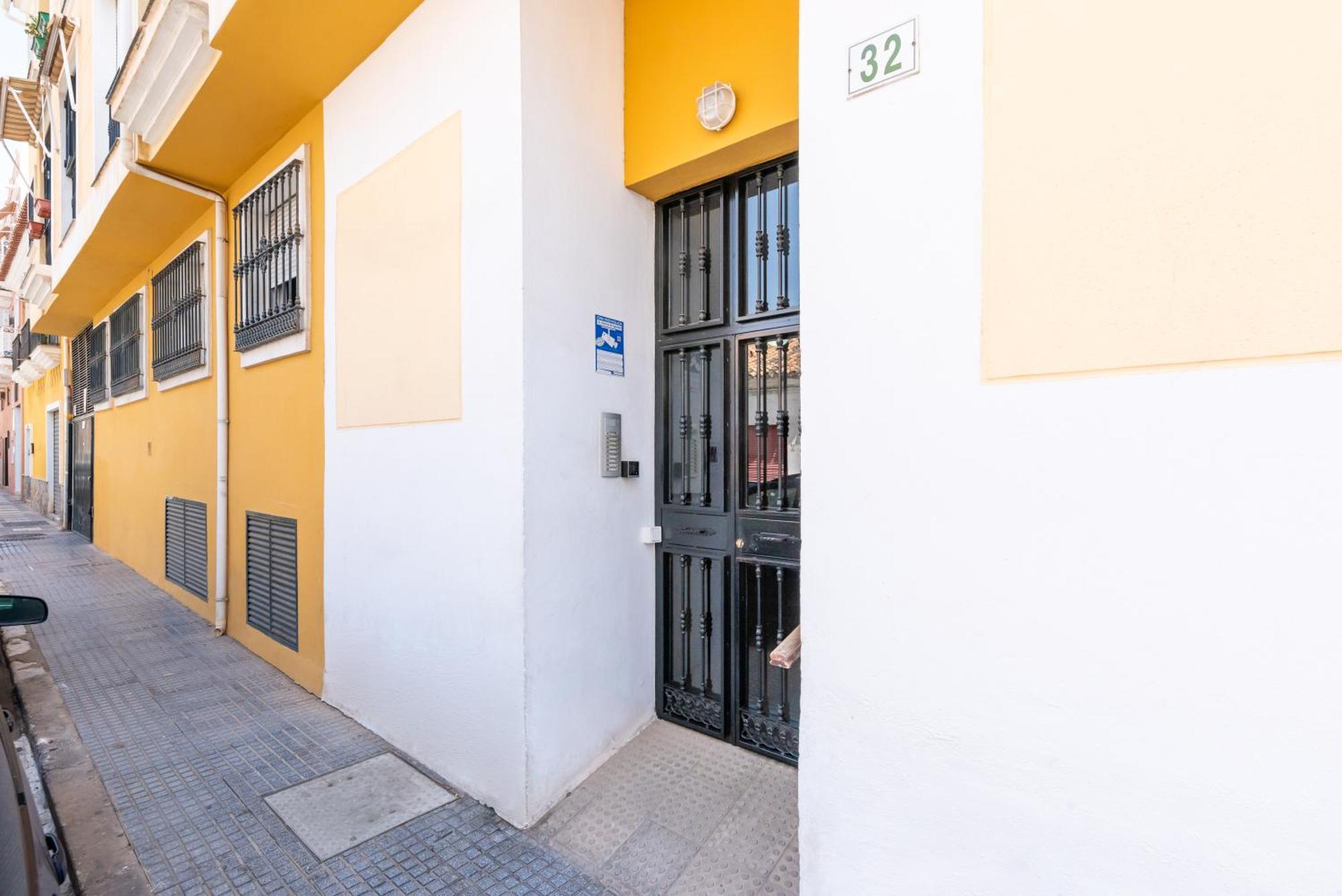Apartment Wintowinrentals Comodo Estudio En Malaga. *